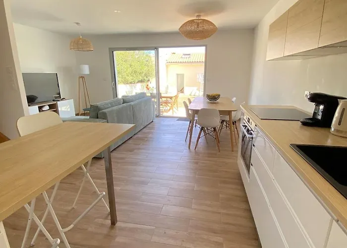 Maison De Vacances, A Pied Holiday home