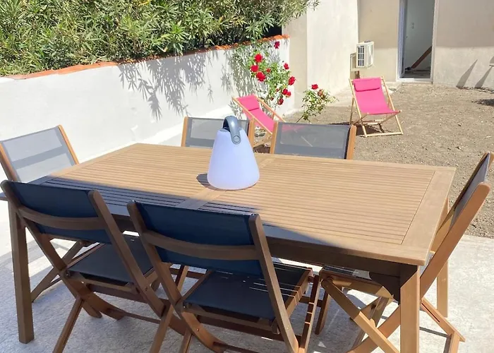 Maison De Vacances, A Pied *